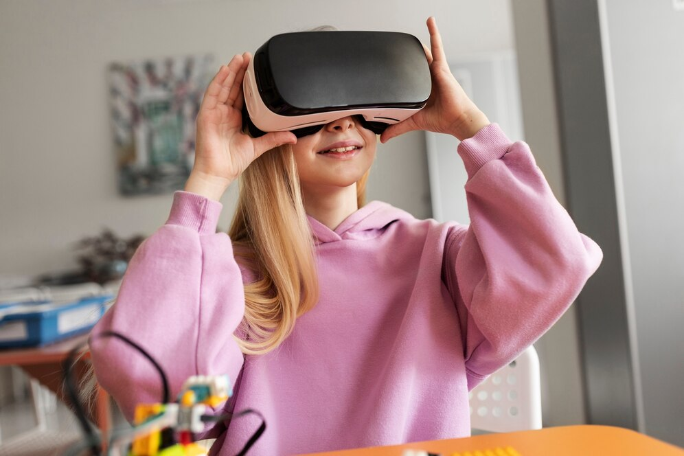 Девочка в VR-очках